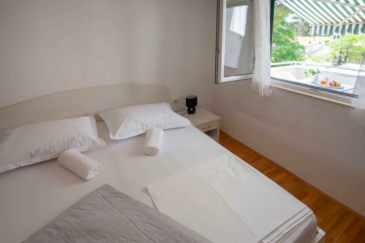 Apartman Pjero 3+2 มาคาร์สกา ภายนอก รูปภาพ
