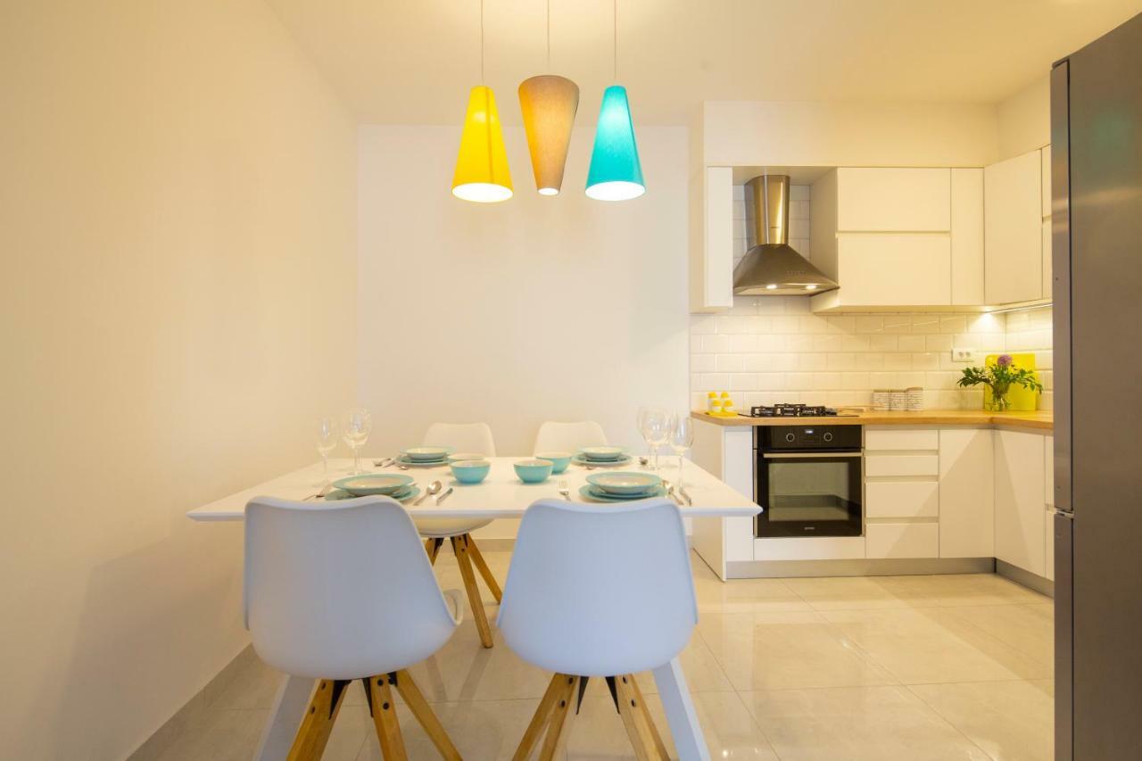 Apartman Pjero 3+2 มาคาร์สกา ภายนอก รูปภาพ