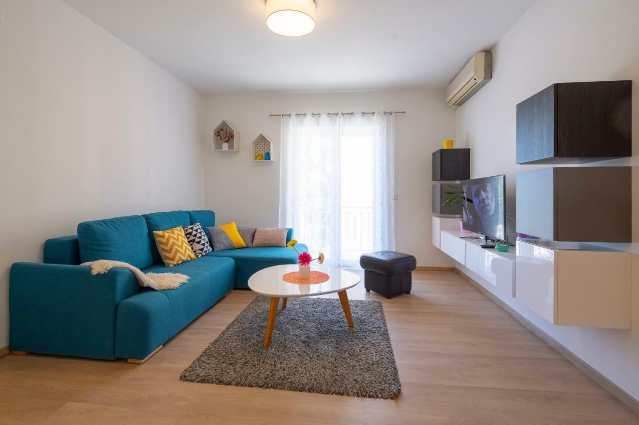 Apartman Pjero 3+2 มาคาร์สกา ภายนอก รูปภาพ