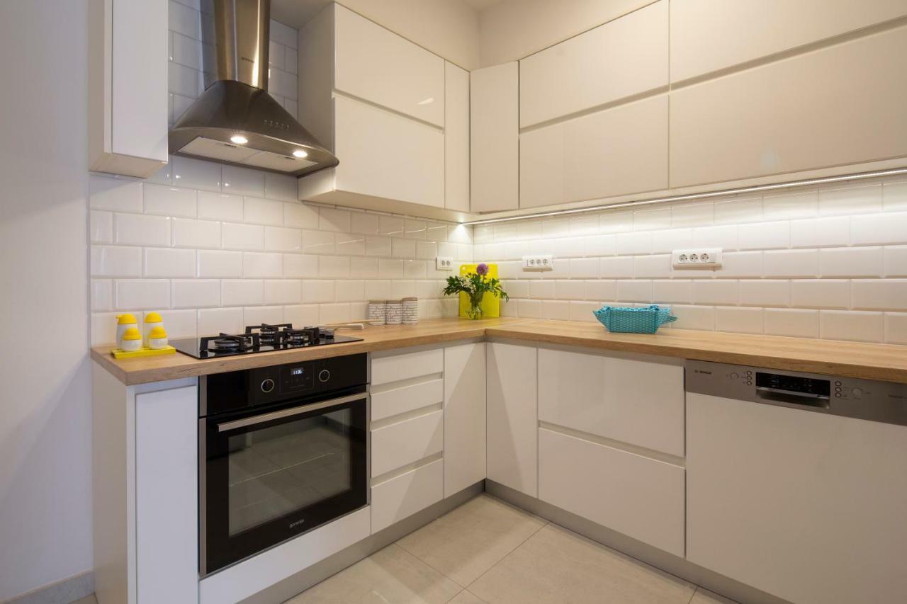 Apartman Pjero 3+2 มาคาร์สกา ภายนอก รูปภาพ
